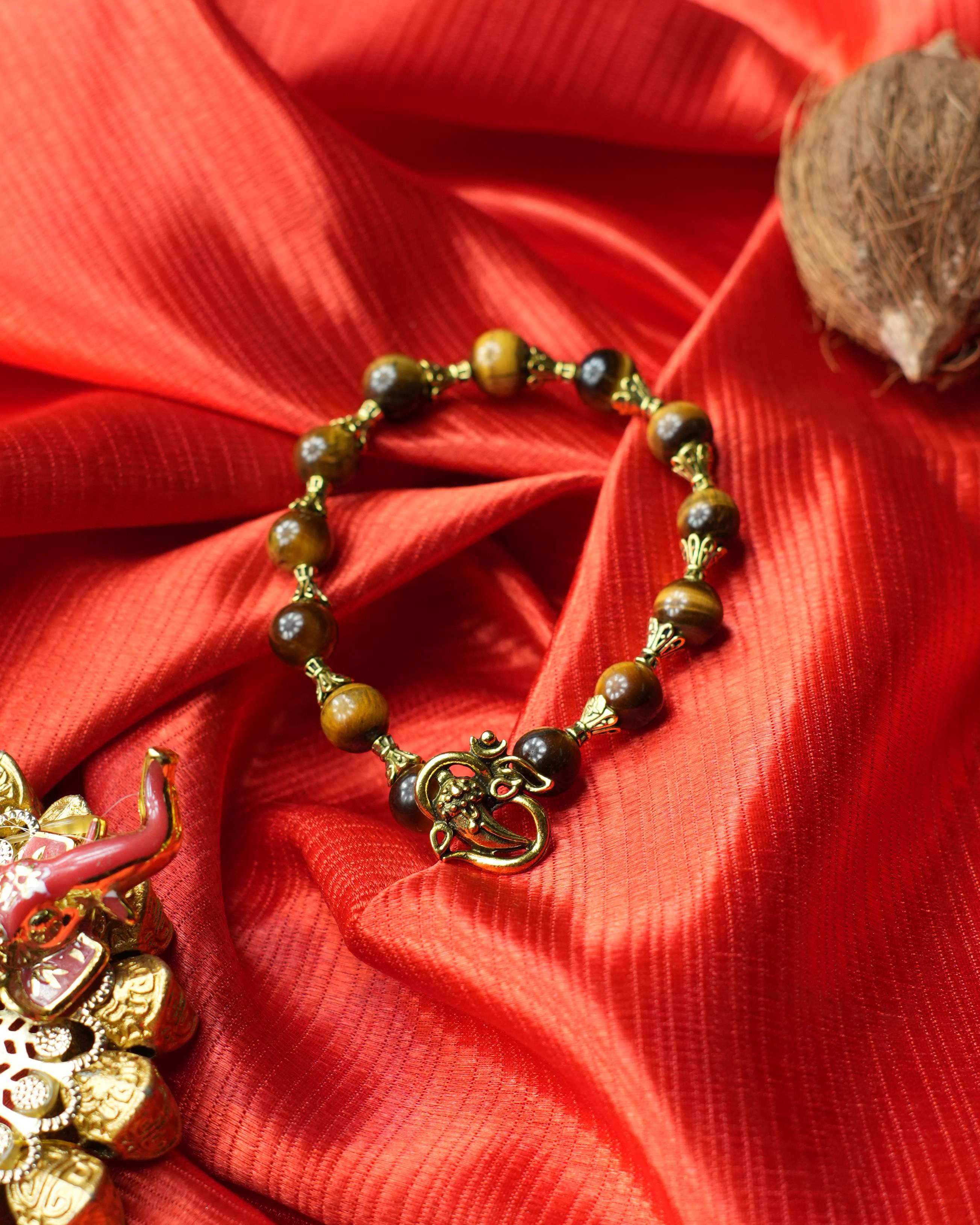 tatva-bracelet-tiger-evil-eye-bracelet-with-lord-ganesh