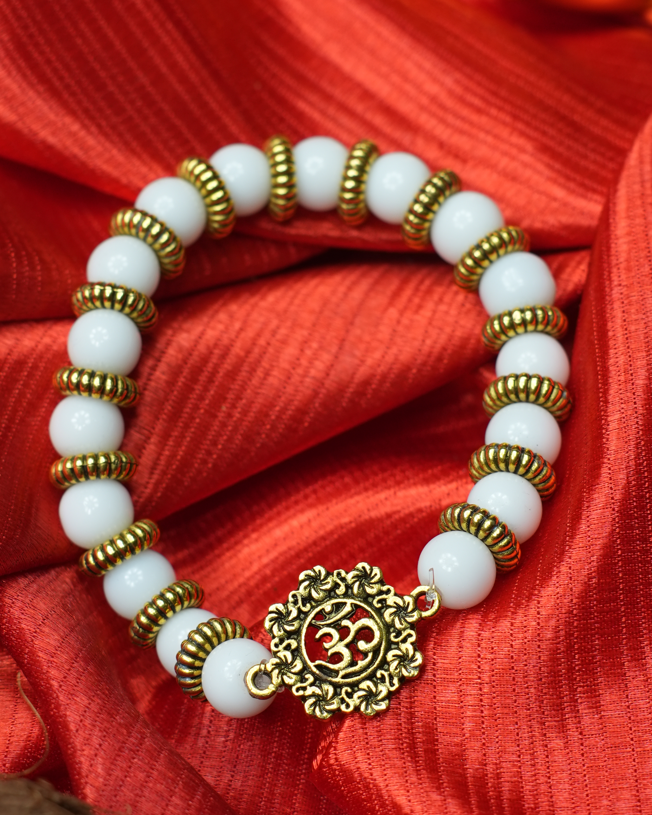 tatva-bracelet-|-pure-white-beads-with-oxidised-om